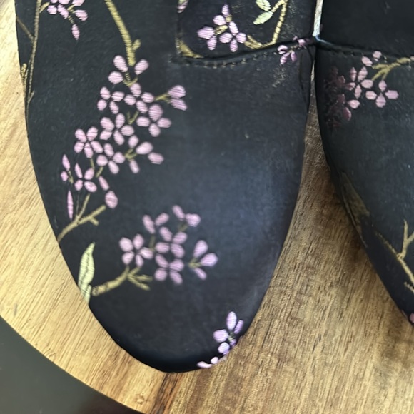 Cute flower patterned boots - Picture 5 of 8